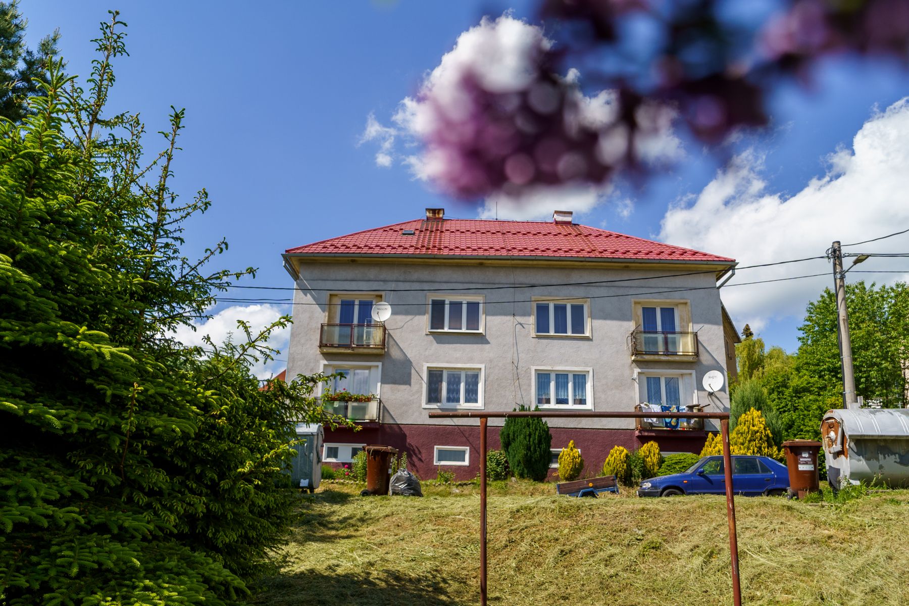 Ponúkame Vám na predaj priestranný 2i byt v Banskej Štiavnici
