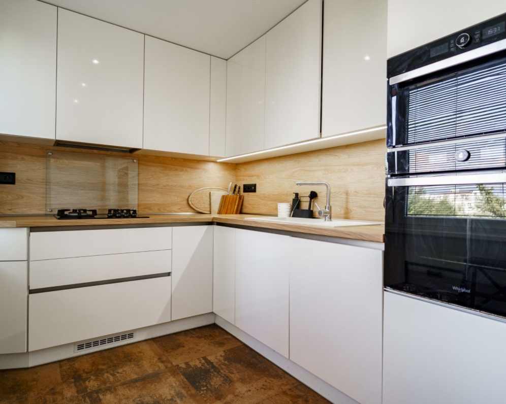 Na predaj komplet zrekonštruovaný 3i byt na ulici