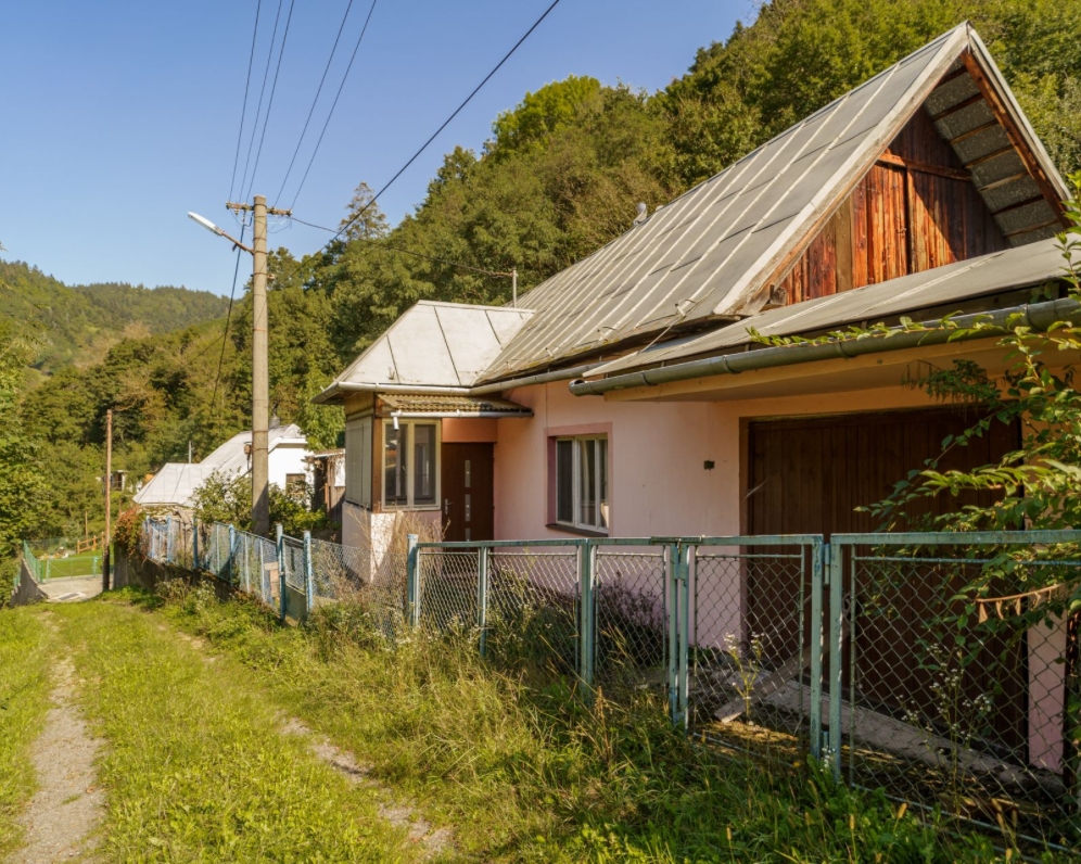 Na predaj rodinný dom na chalupárčenie v obci Hodruša Hámre